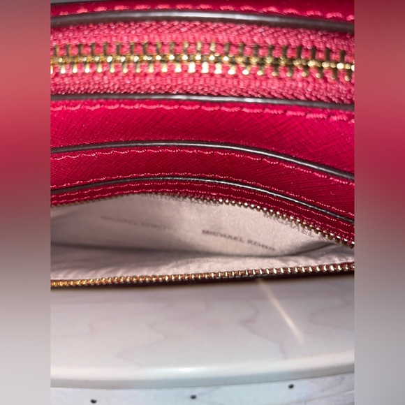 Michael Kors LG Frame Out Item Cherry Red Cross Grain Leather Crossbody Bag - Picture 5 of 16